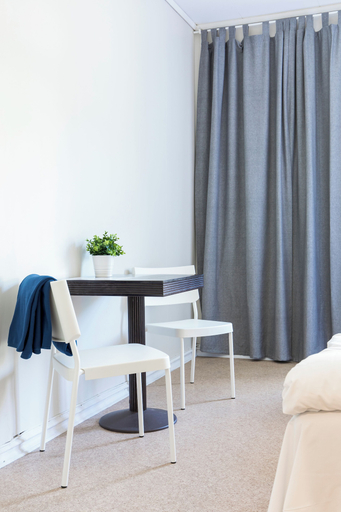 Room 4, Slottet Apartments, Odda
