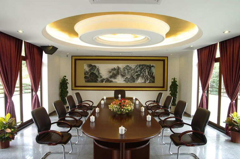 Business Facilities