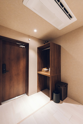 Room 3, Monthliv Gwangjang Market Hotel Stay, Jung