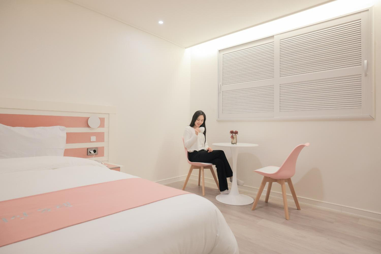 Bedroom 4, Elysian Hotel, Donghae