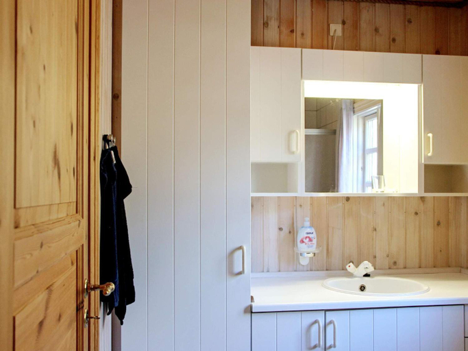 Bathroom, Secluded Forest Retreat at Gjol-By Traum, Jammerbugt