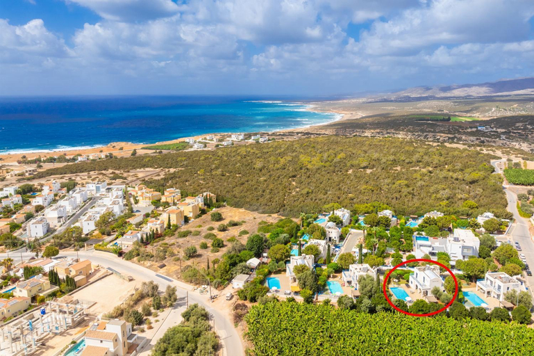 Facilities 5, Villa Artemis