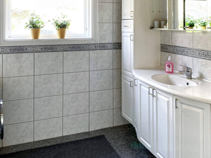 Bathroom 3, person holiday home in Uddevalla-By Traum, Uddevalla