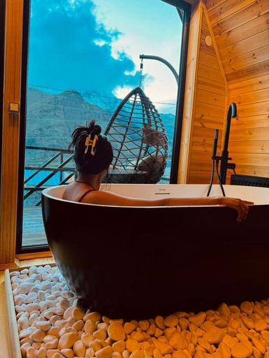 Bathroom 3, Edelweiss Cottage Kazbegi Mountain Views Near Gergeti, Kazbegi