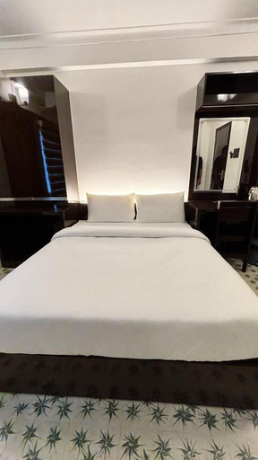 Room 4, LUXESTYLE, Pathanamthitta