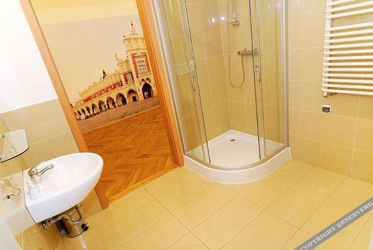 Bathroom 5, Krakow For You Budget, Kraków City
