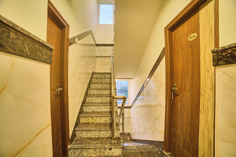 Staircase 4, Arrival Inn Bangalore Airport, Bangalore Rural