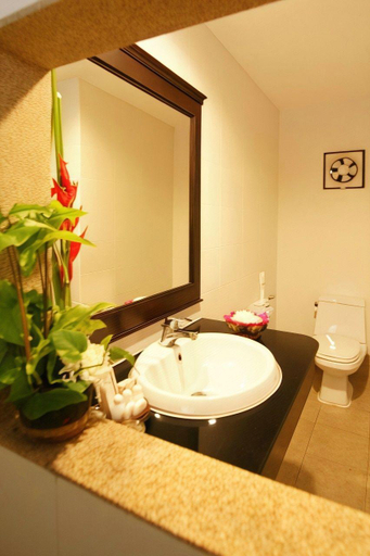 Bathroom 5, Laluna Hotel and Resort, Muang Chiang Rai