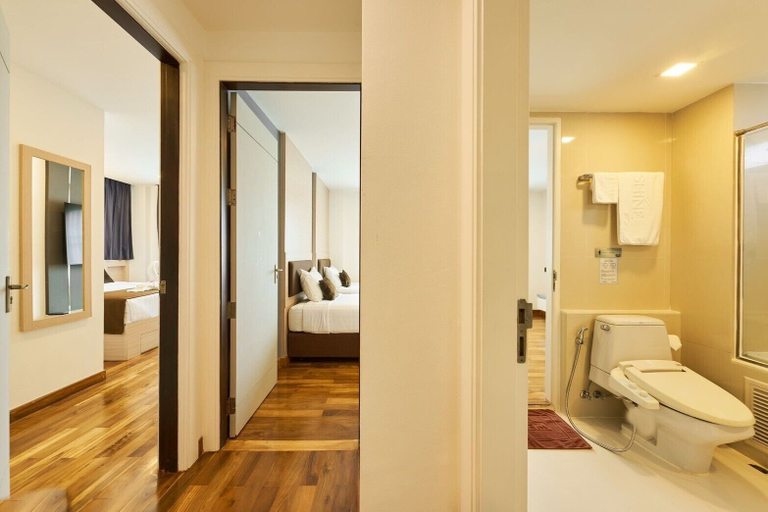 Room 3, Shine Thonglor, Wattana