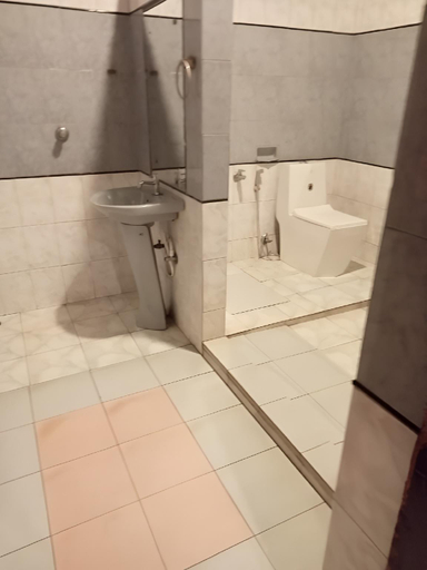 Bathroom, Coorg Mystere - Luxury Home, Kodagu