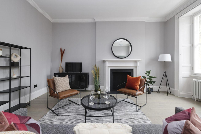 Others 5, Luxurious Apartment on Notable George Street, Edinburgh