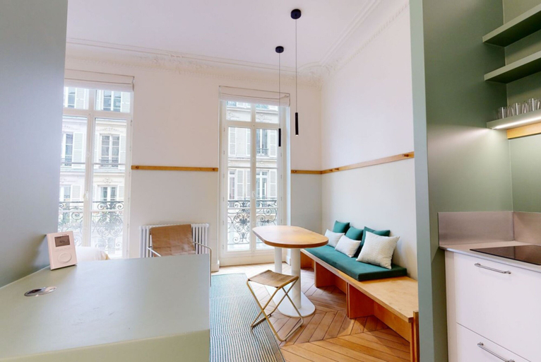 Room 4, Altido Delightful 1bed Studio w Shared Co-working Space, Paris