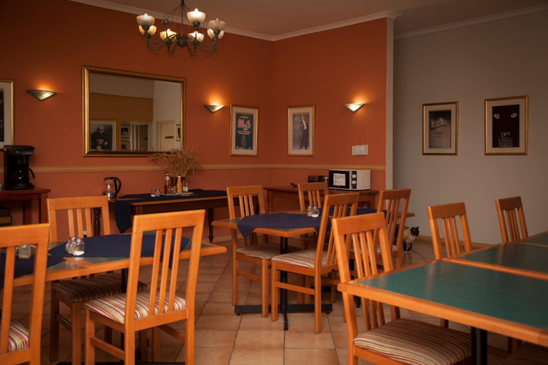 Food & Drinks 5, Broadway Guest House, City of Cape Town