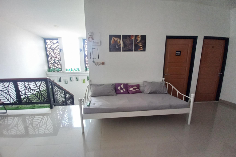 Interior view 2, Rumah Daun Guestb'doctor, Yogyakarta