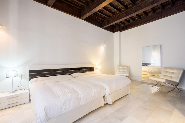 Bedroom 2, Elvira Suites, Granada