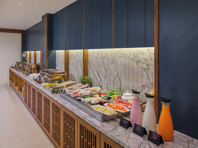 Breakfast buffet 5, Regenta Place Ahmedabad, Ahmadabad