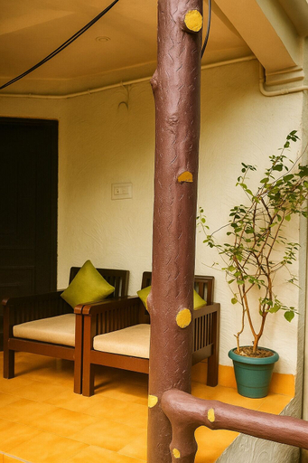 Room 4, Oslo by Around stays, Garhwal