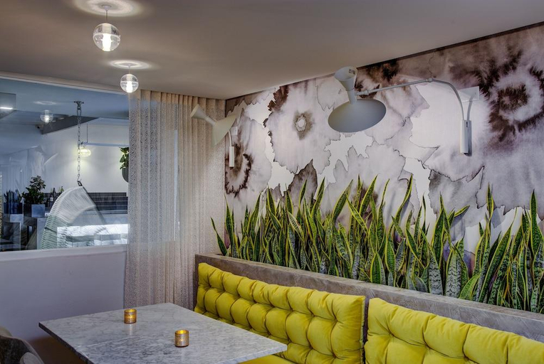 Food & Drinks 5, Tropica Beach Hotel