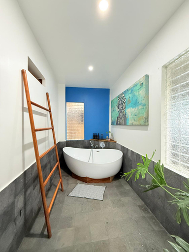 Bathroom 5, Lugadia Villas, El Nido