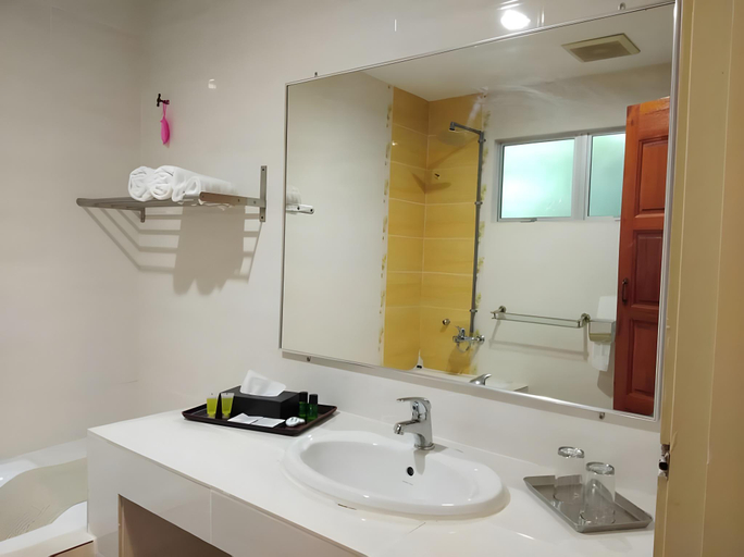 Bathroom 4, Rompin Beach Resorts, Rompin