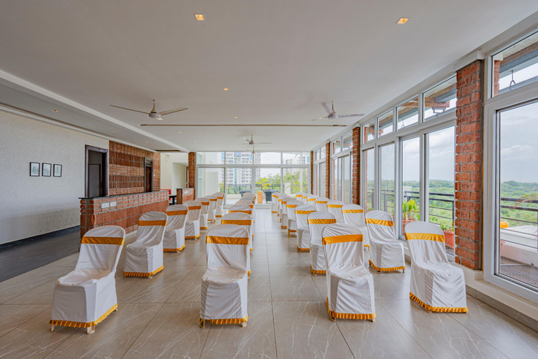 Food & Drinks 5, R D HOTELS HSR, Bangalore