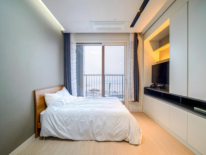 Bedroom 2, Sunrise Hotel Sokcho, Sokcho