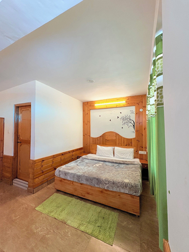 Room 2, Hilltop heaven resorts Manali, Kullu