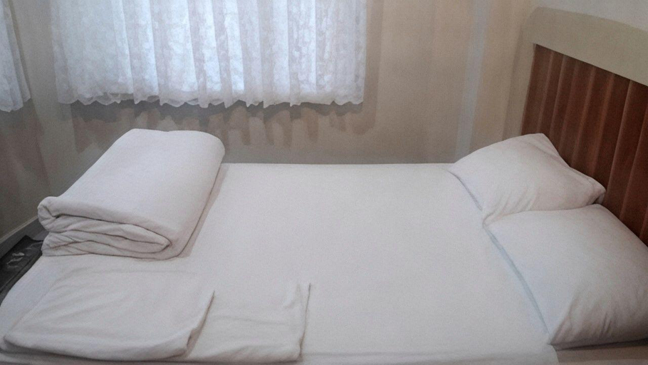 Bedroom 5, Can Hotel, Yıldırım
