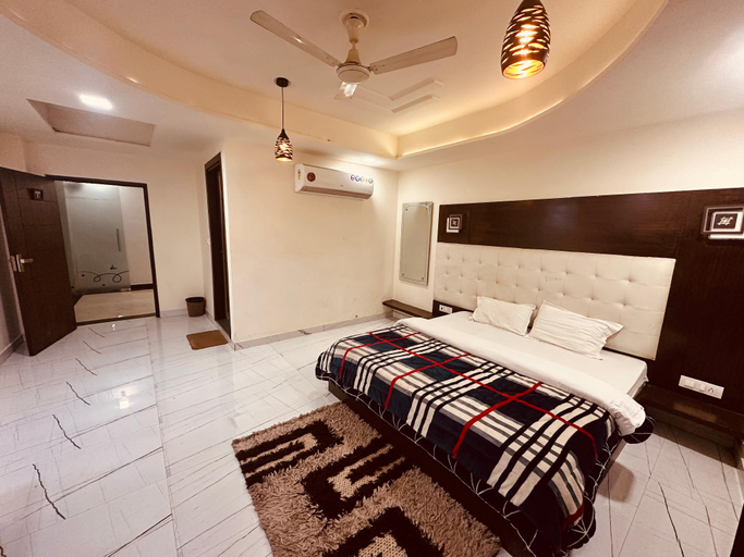Bedroom 2, Taj Guest House, Agra