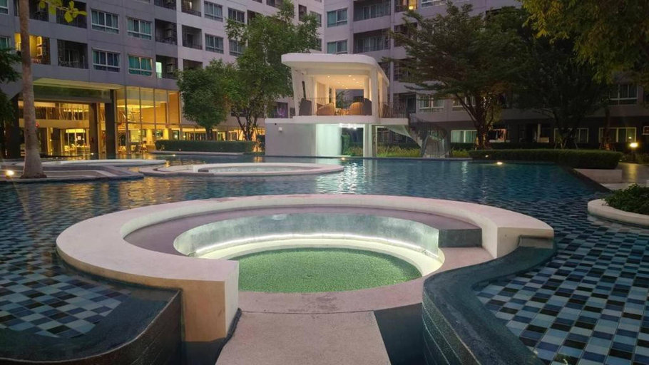 Swimming pool 5, Elio Del Ray condo feel resort Bill included, Bang Na