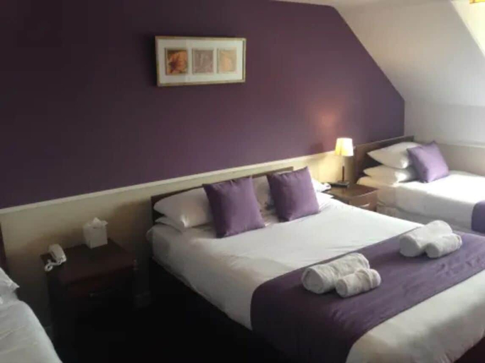 Bedroom 2, Aberdour Hotel, Fife