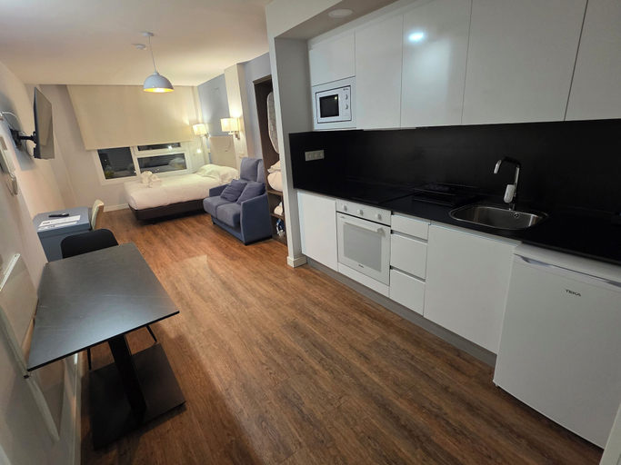 Room 4, ARANDA FLEX LIVING, Burgos