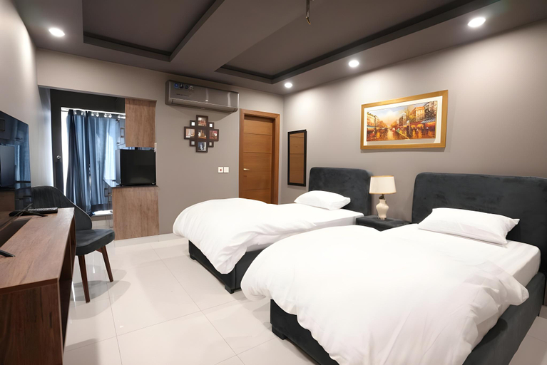 Bedroom 3, Hotel Crossroads, Islamabad