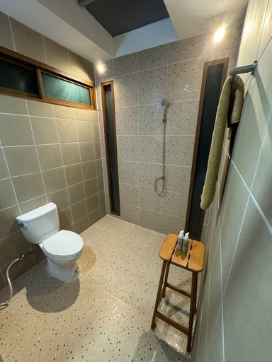 Bathroom 3, Wannan Cafe & Boutique Hotel , Muang Chon Buri