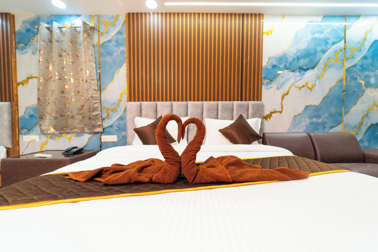 Room 3, MATHI RESIDENCY, Chennai