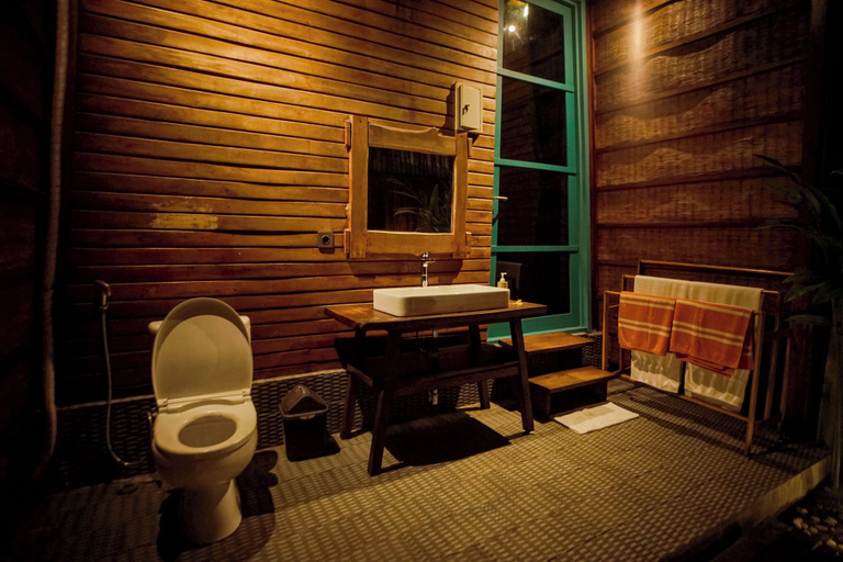 Bathroom 5, Waras Villa, Lombok