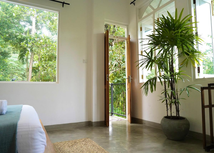 Others 4, Shaka Villa, Dickwella