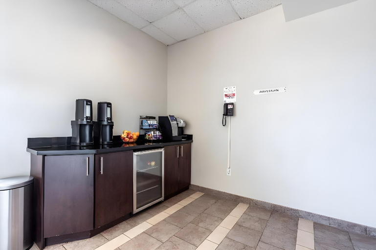 Public Area 2, Residence & Conference Centre - Niagara-on-the-Lake, Niagara