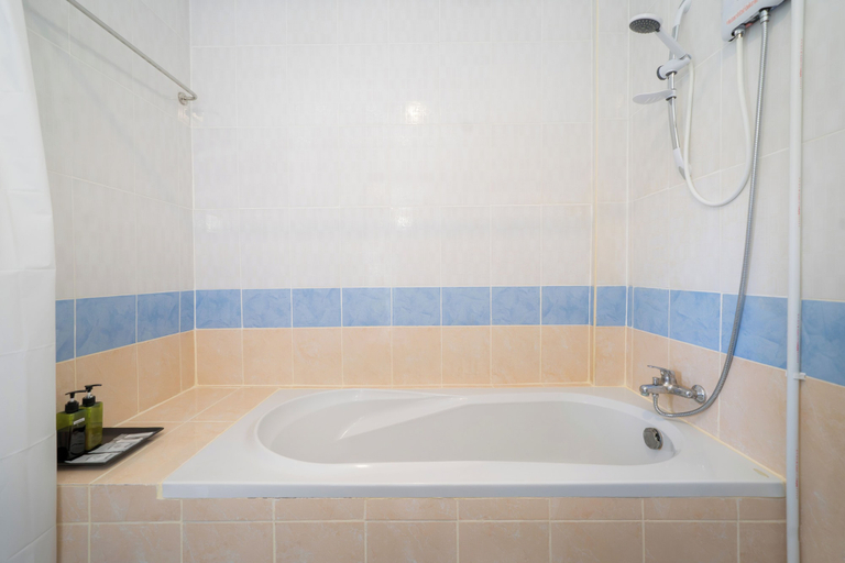Bathroom 3, JR Siam Hotel, Phuket Island