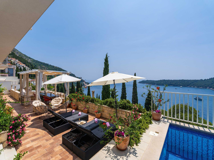 Sport & Beauty 2, Villa Adrian - Six Bedroom Villa with Swimming pool and Sea View, Dubrovnik