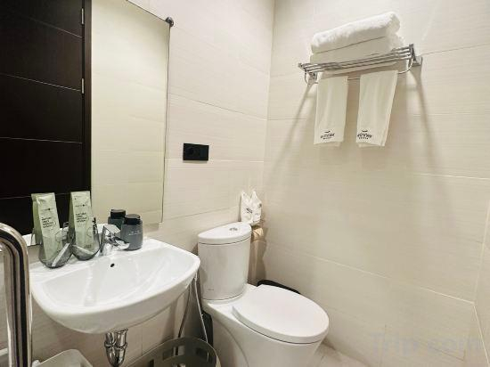 5, winner house, North Jakarta