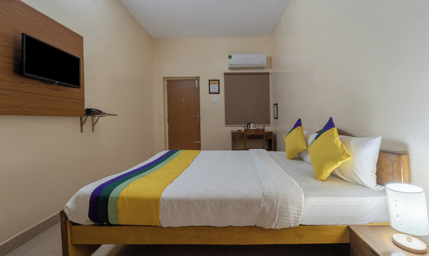 Room 3, Itsy Hotels Everest Leela Residency, Erode