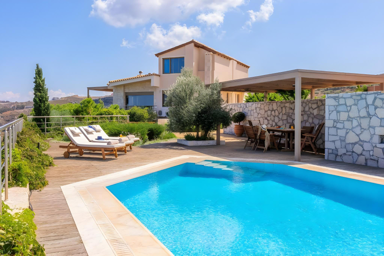 Sport & Beauty 2, Luxury Villa Hara with private pool, Crete