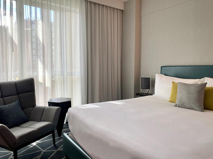 Bedroom 3, Hotel Le Crystal Montreal, Montréal