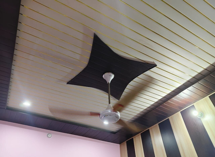 Room 3, Pushpanjali Grand Inn, Faizabad