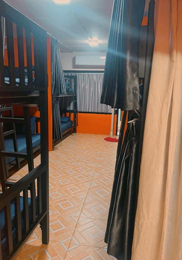 Bedroom 3, Voyagers Hostel, Mueang Krabi