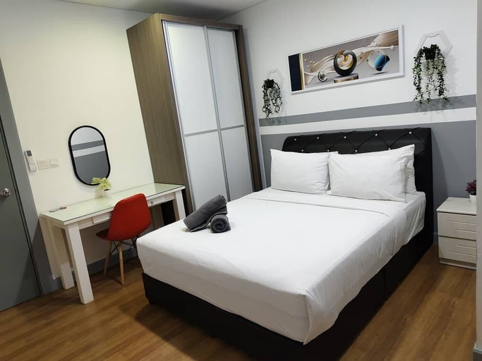 Bedroom 3, SIGNATURE APARTMENT AT MERCU SUMMER SUITES, Kuala Lumpur