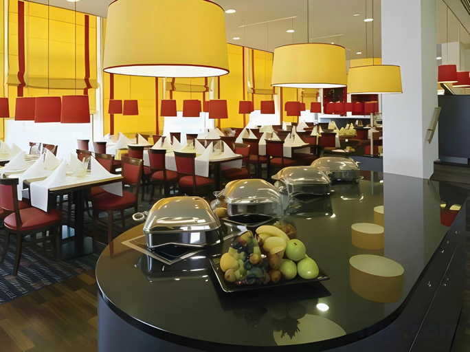 Food & Drinks 5, OREA Hotel Angelo Praha, Praha 5