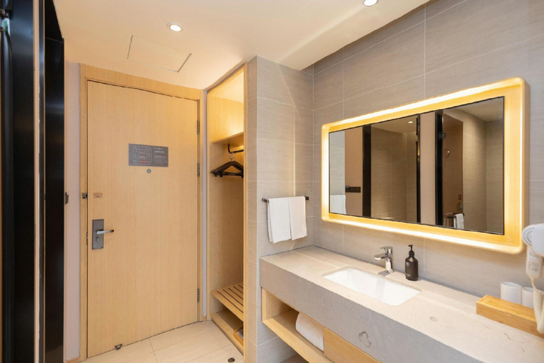Bathroom 4, Ji Hotel (Xuzhou Yunlong Wanda Plaza), Xuzhou