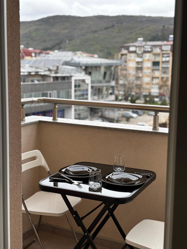 5, Ambe Apartments